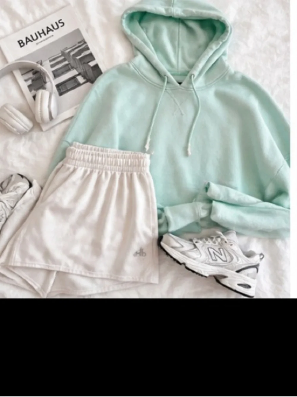 UGG Mint Cropped Hoodie Oversized Soft Girl Lounge Sweatshirt - Picture 6 of 6